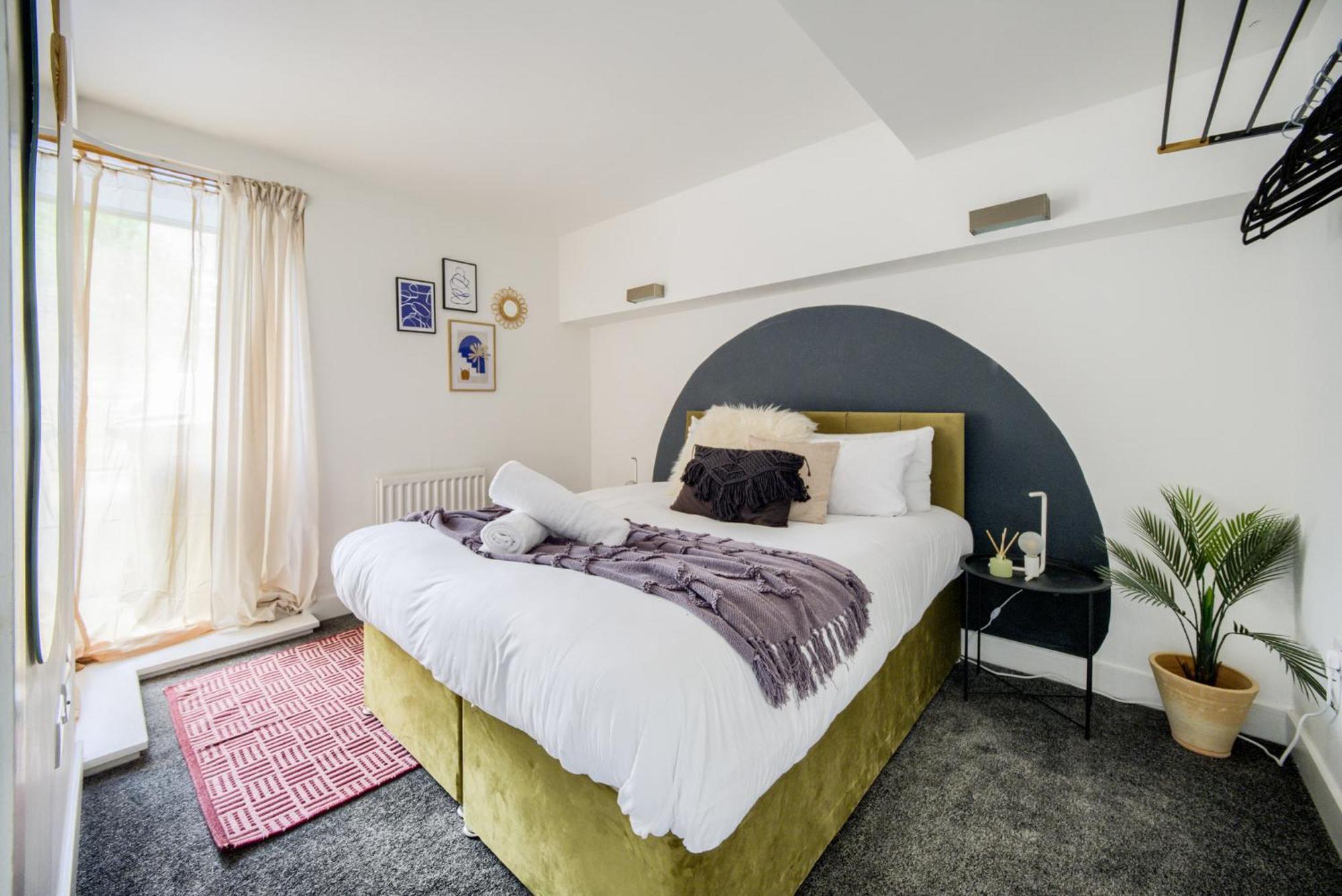 Coventry Large 4-Bed Townhouse By Empower Homes 외부 사진