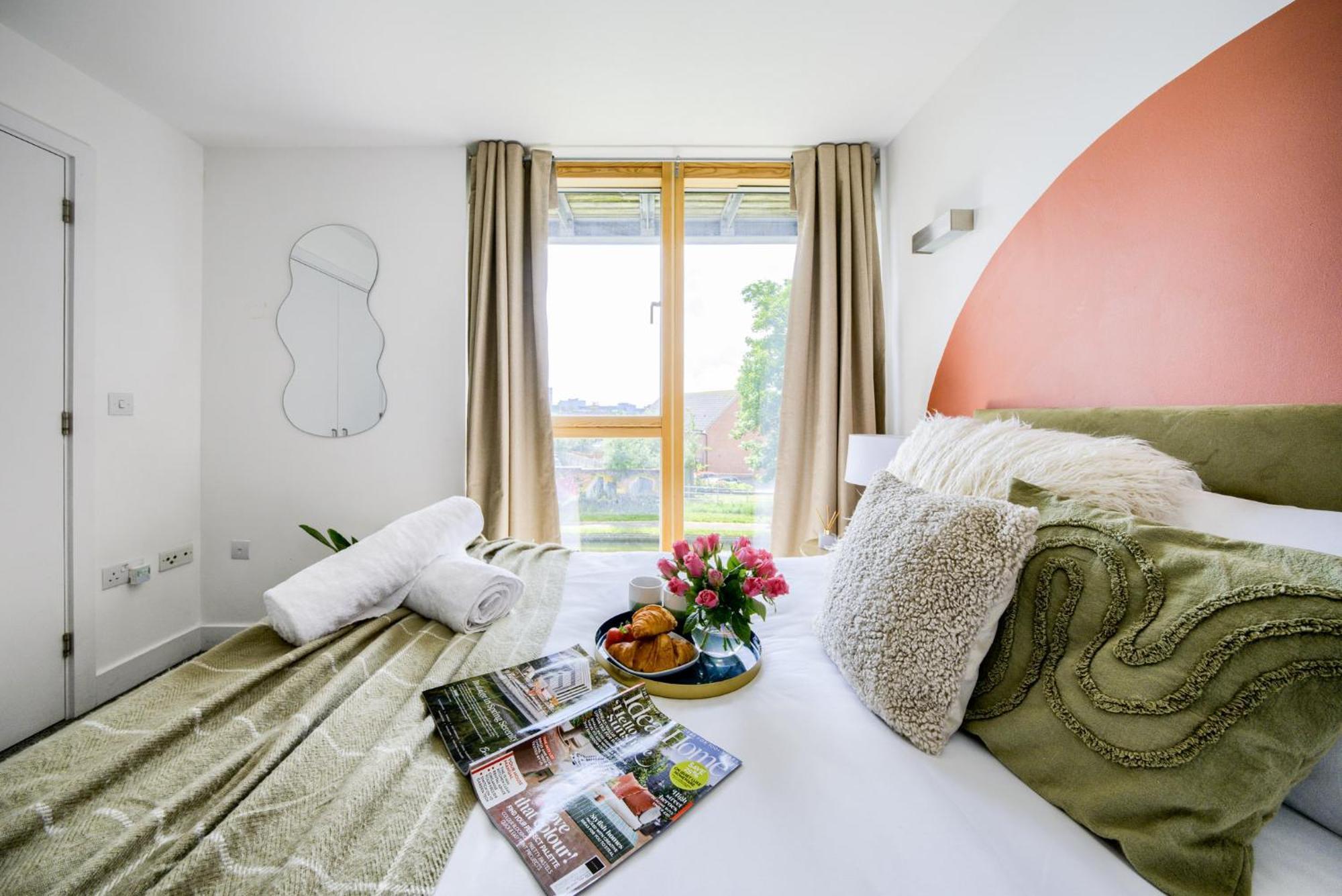Coventry Large 4-Bed Townhouse By Empower Homes 외부 사진