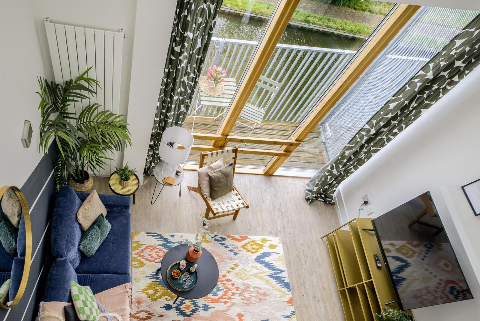 Coventry Large 4-Bed Townhouse By Empower Homes 외부 사진